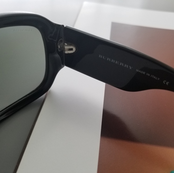 BURBERRY Sunglasses Italy - Picture 2 of 14
